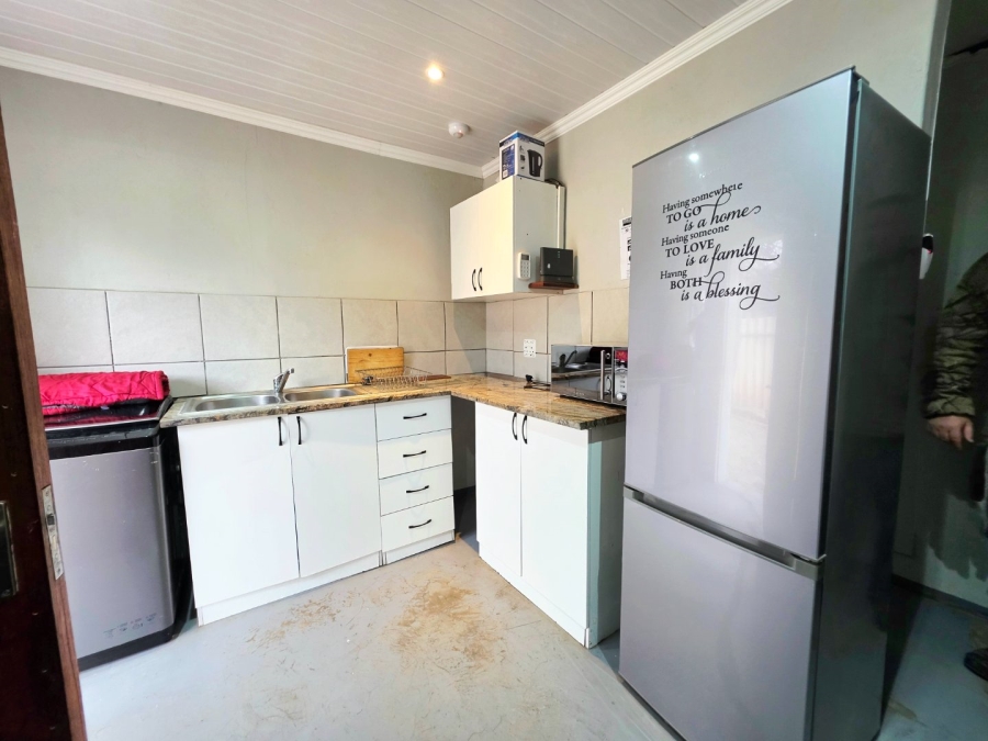 11 Bedroom Property for Sale in Brandwag Free State